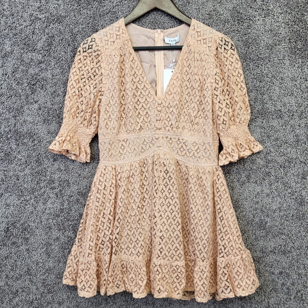 Fate Cora Dress Womens Medium Coral Pink NEW Lace V-Neck Puff Sleeve Mini FD6413